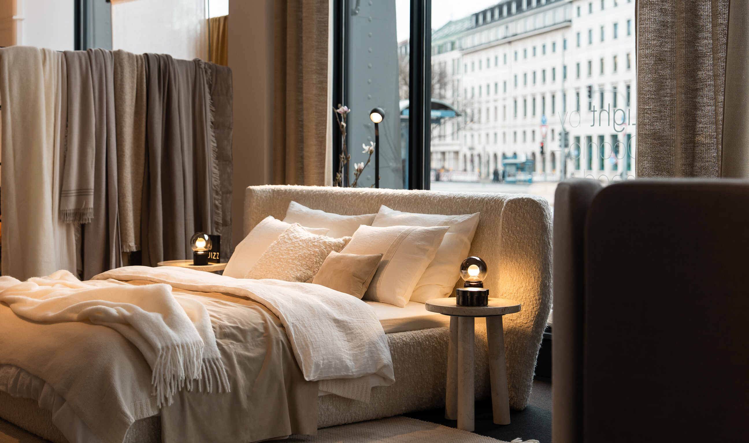 MSF Bed and Luna pura