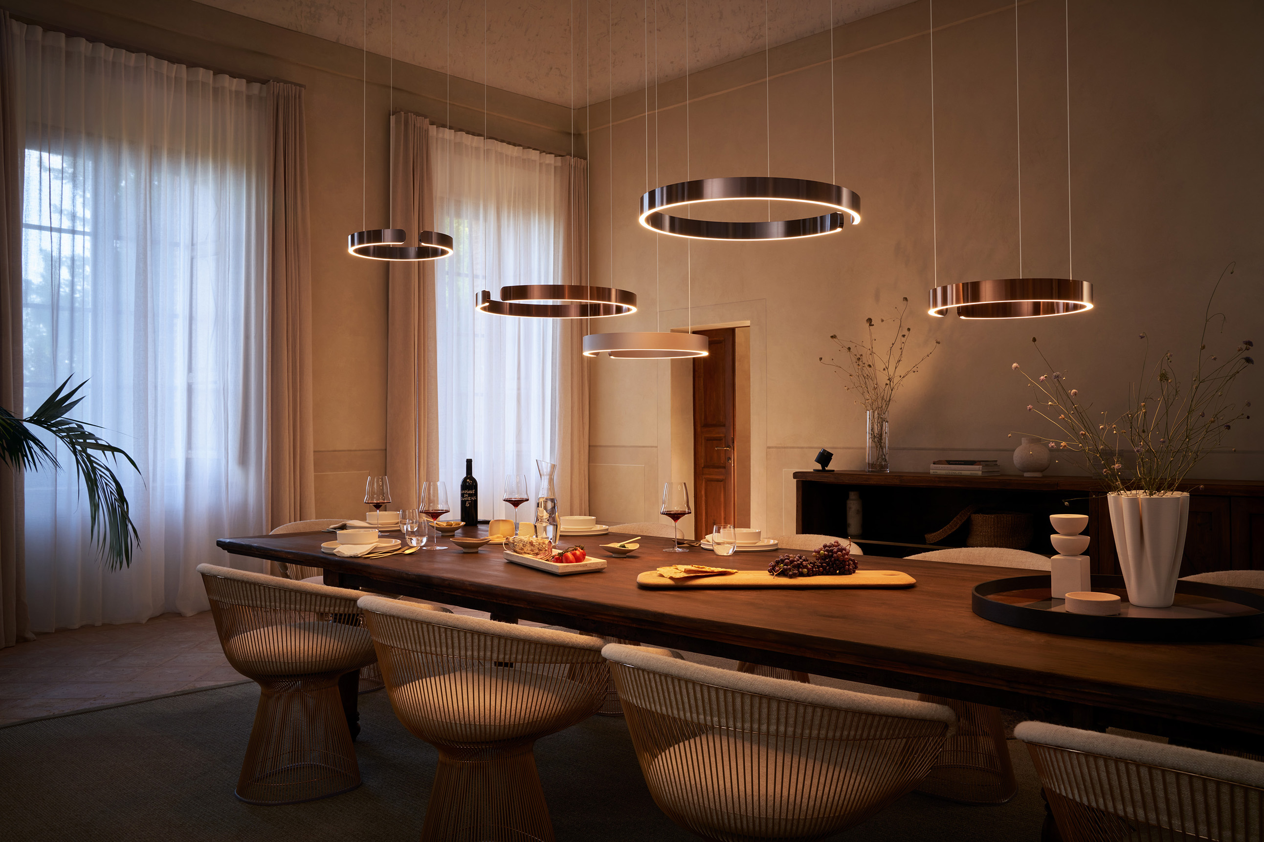 Occhio mito sospeso Designleuchten über Esstisch