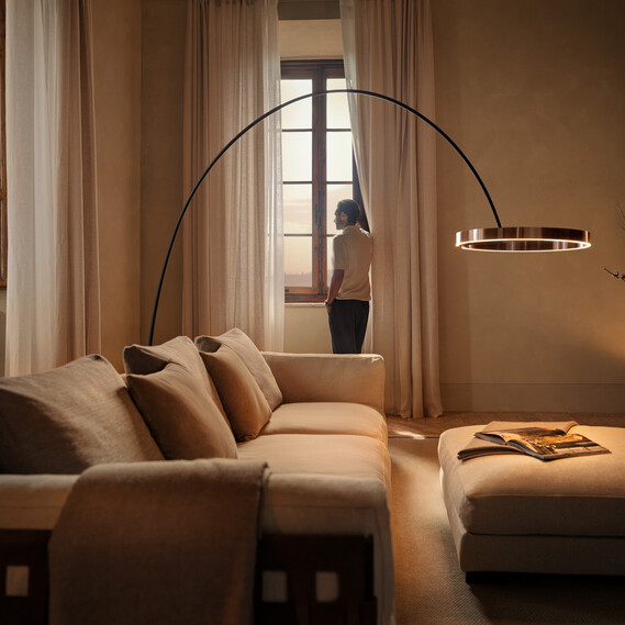 Occhio Mito largo in living room situation with people