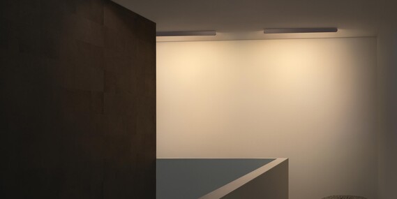 Wallwasher Mito alto side goldmatt