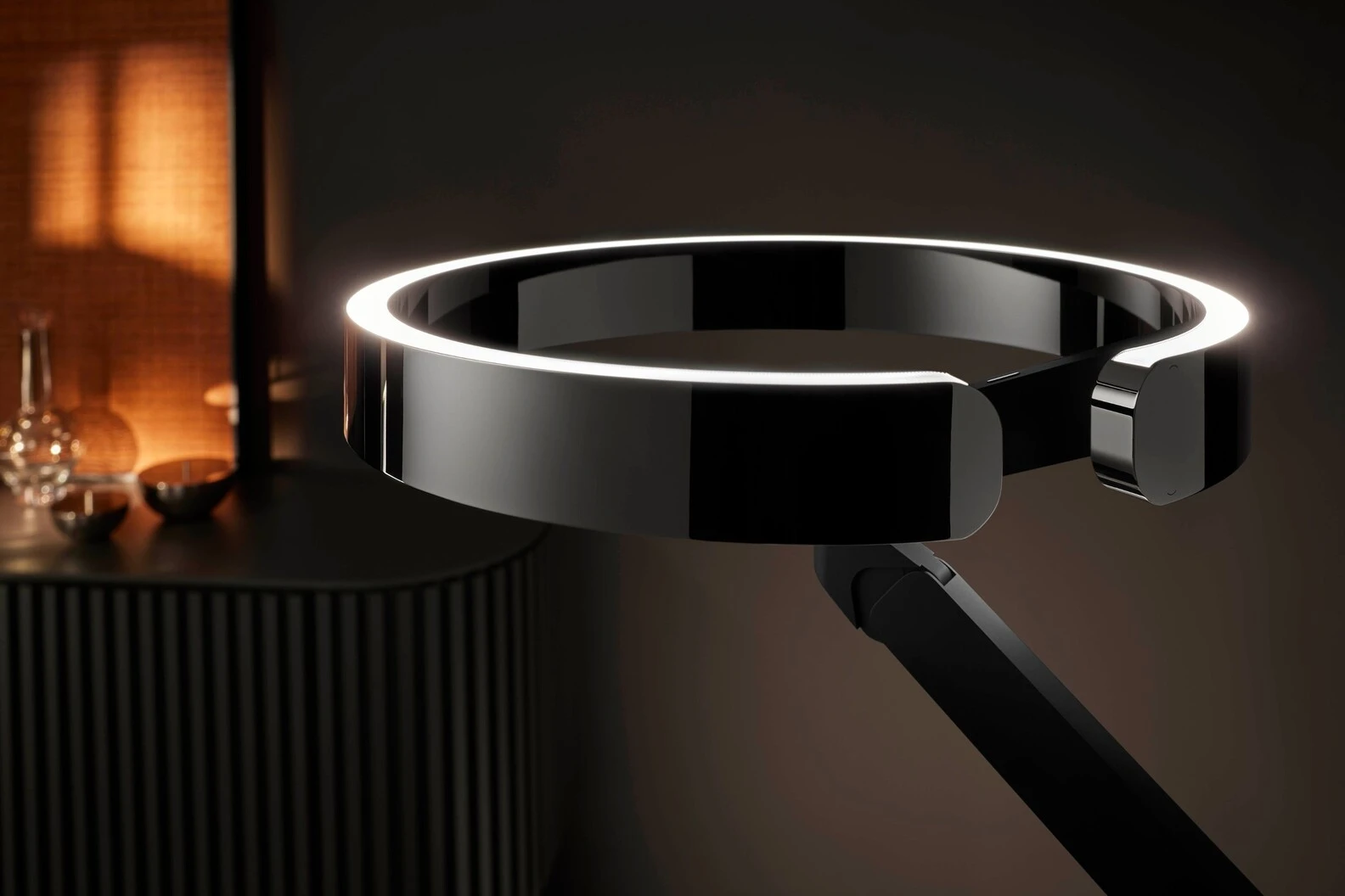 Occhio dark chrome Gioia luminaire