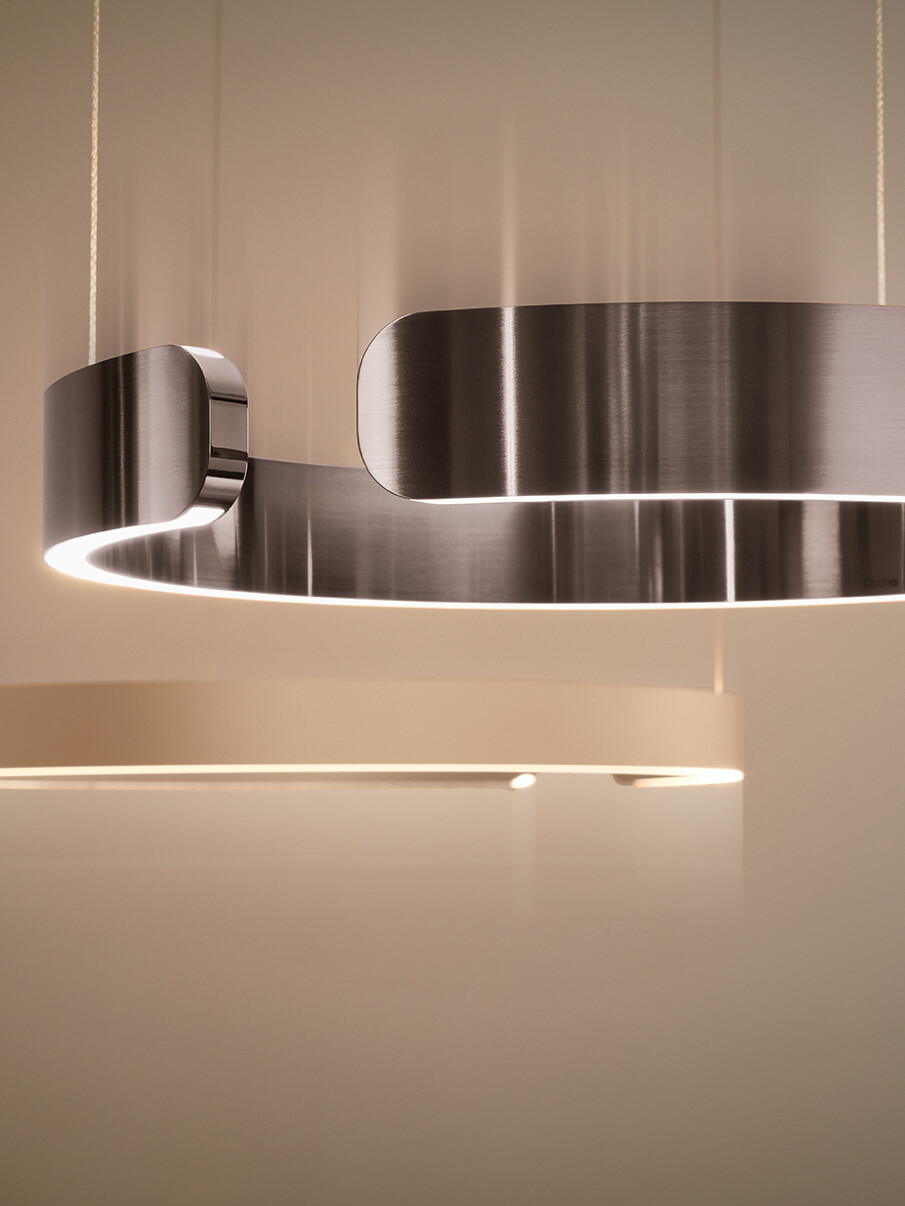 Mito sospeso gesture control height adjustment