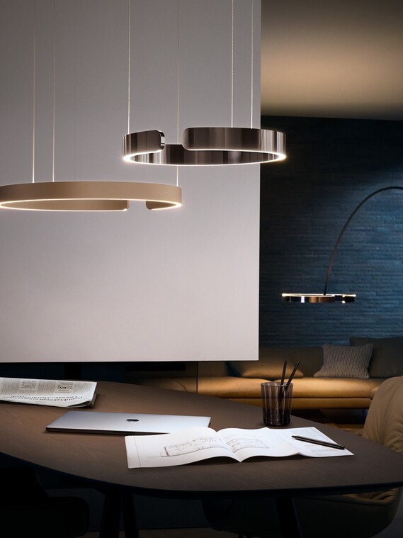 Occhio Design Pendelleuchte in Esszimmer-Situation