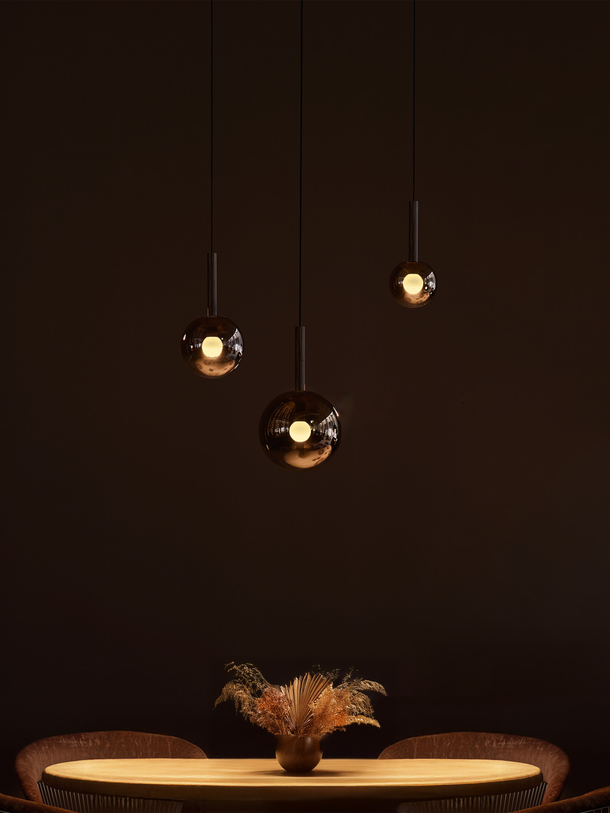 Luna sospeso cloud pendant luminaires in dining setting