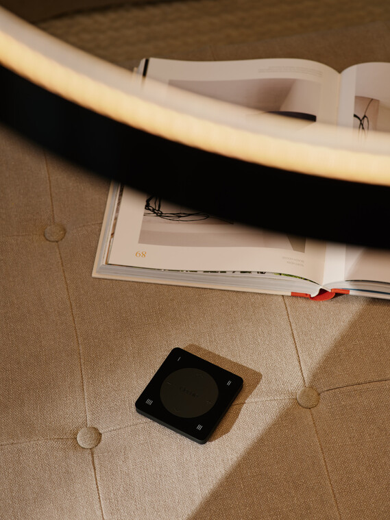 Occhio air controller Licht steuern