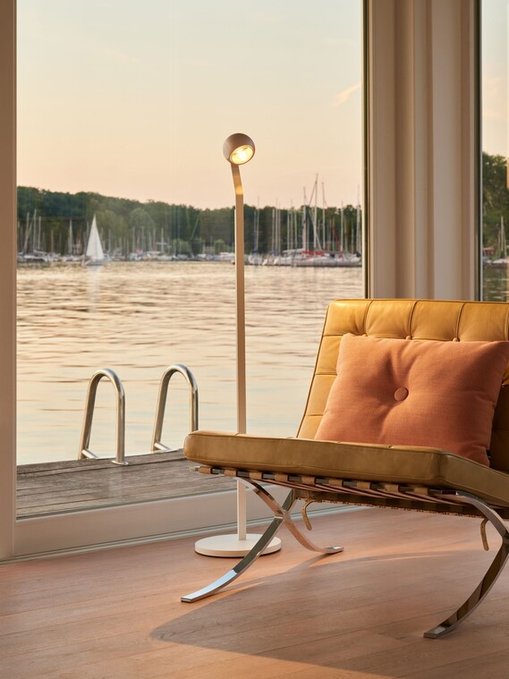 Stehleuchte modern gold matt