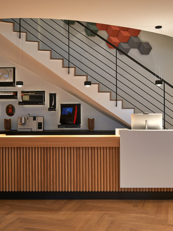 B&O Lightspace Sento sospeso