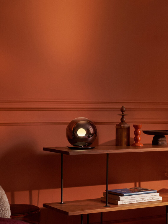 Occhio Luna basso table luminaire in warm surrounding