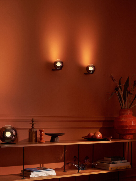 Occhio luna parete wall luminaire in warm surrounding