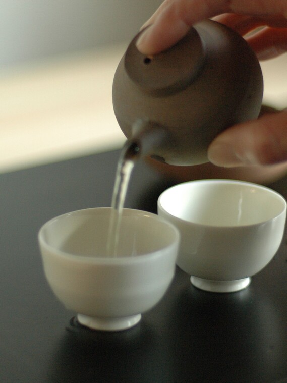 Zubereitung des Coro moon Tee