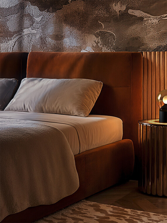 Occhio Luna pura cordless luminaire on bed side table