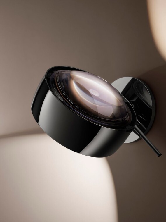 Milan Design Week dark chrome Sento verticale