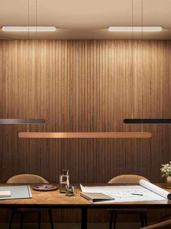 Occhio Mito volo pendant luminaire over work desk