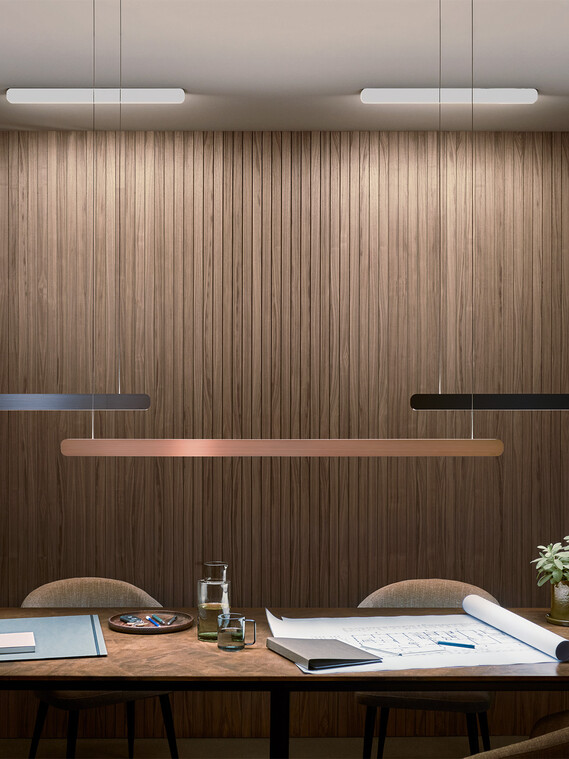 Occhio Mito volo pendant luminaire over work desk