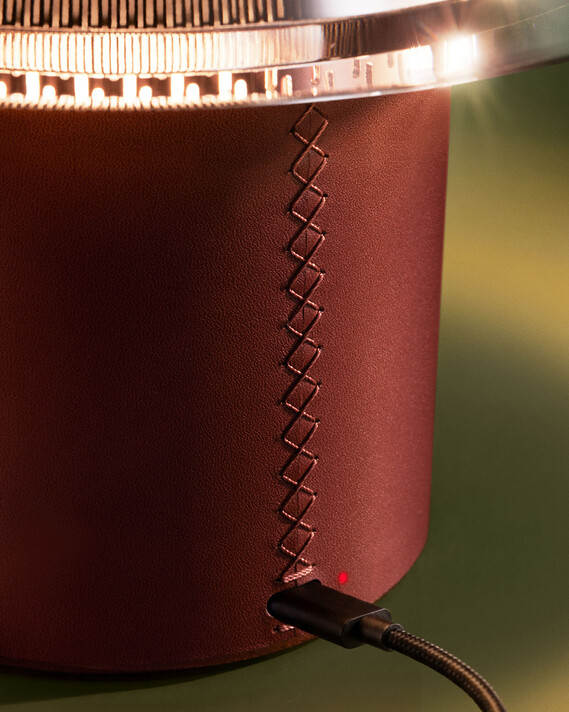 Occhio Era lusso Design cordless luminaire battery light glas seam detail