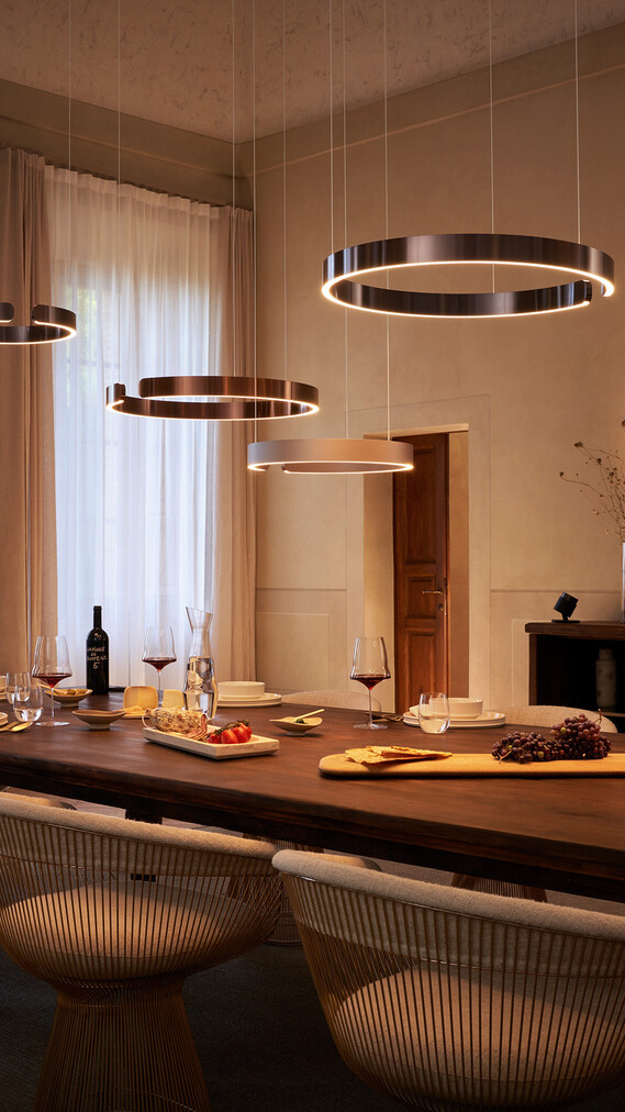 Occhio mito sospeso Designleuchten über Esstisch