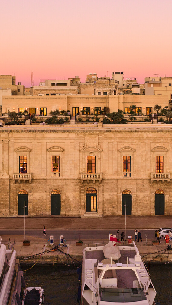 Hotel_Malta_House from the outside